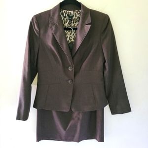 ANN TAYLOR petite 2 pieces blazer and skirt
